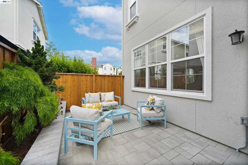 37592 Sea Bank St Newark, CA 94560