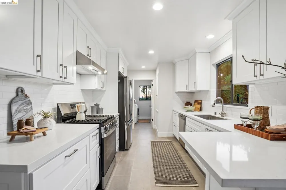 29 Vista Avenue Piedmont, CA 94611