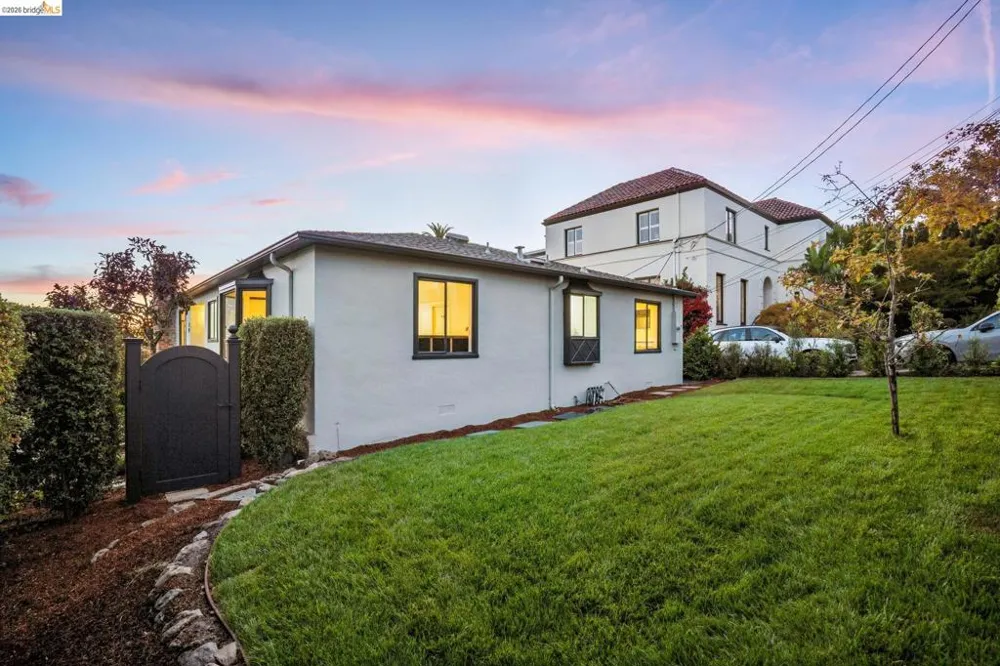 29 Vista Avenue Piedmont, CA 94611