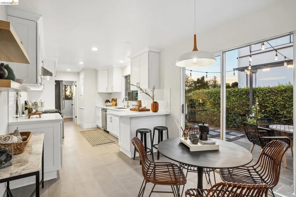 29 Vista Avenue Piedmont, CA 94611