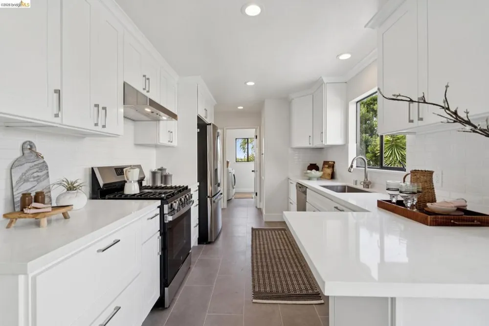 29 Vista Avenue Piedmont, CA 94611