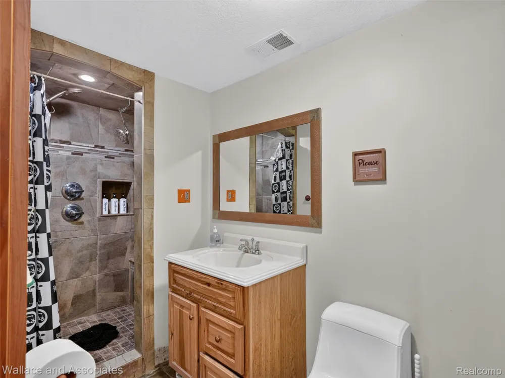 4843 Bamfield Road Curtis Township, MI 48737