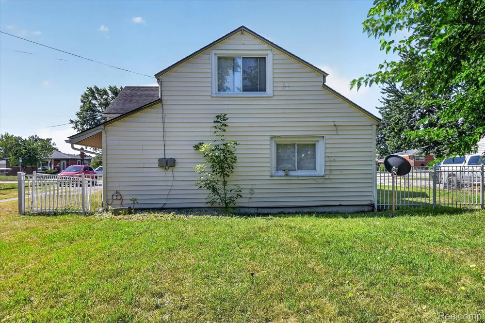 18391 Masonic Fraser City, MI 48026