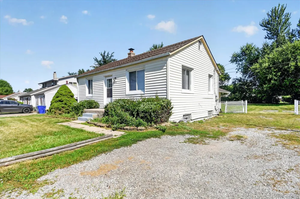 18391 Masonic Fraser City, MI 48026