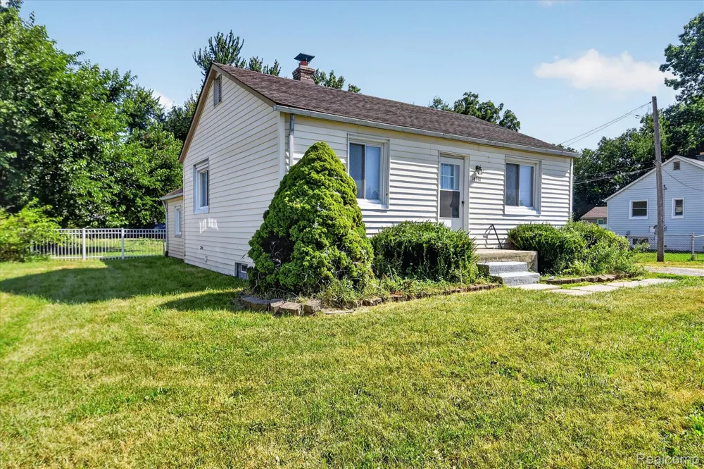 18391 Masonic Fraser City, MI 48026