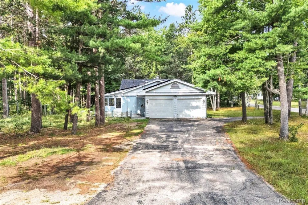 4871 Helen Drive Grayling Charter Township, MI 49738