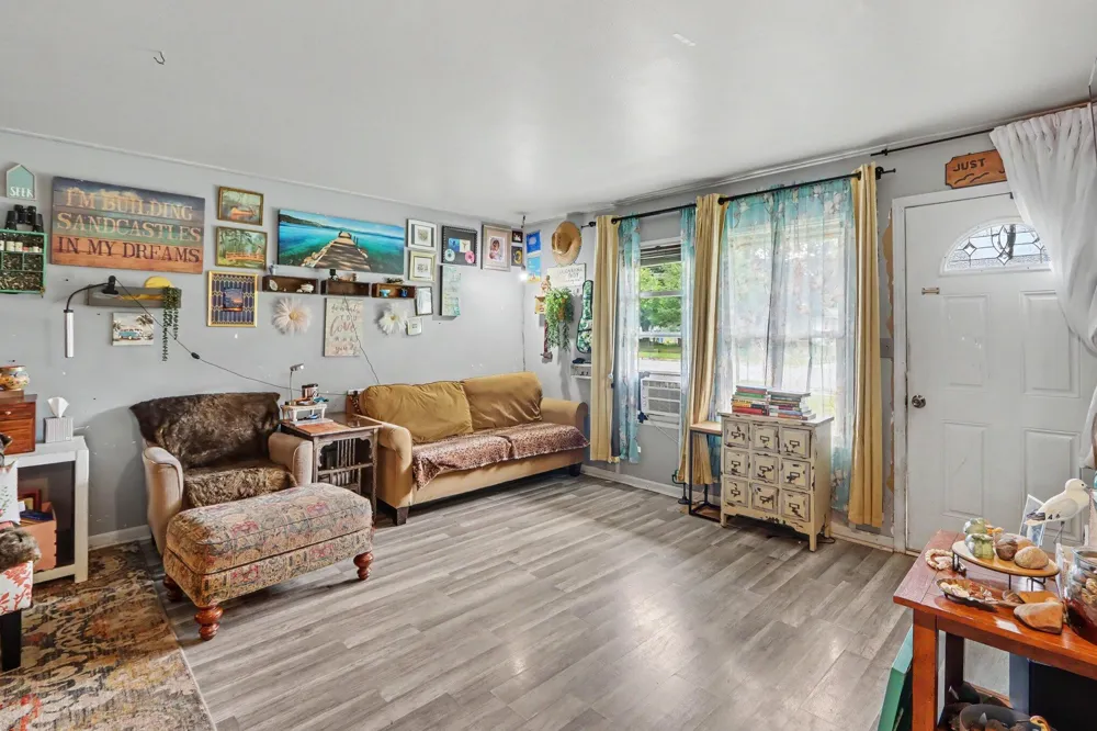 2714 Cimarron Drive Kalamazoo City, MI 49004