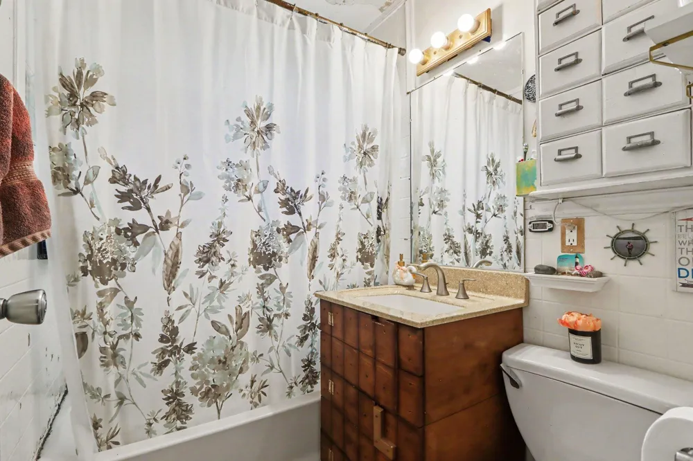 2714 Cimarron Drive Kalamazoo City, MI 49004
