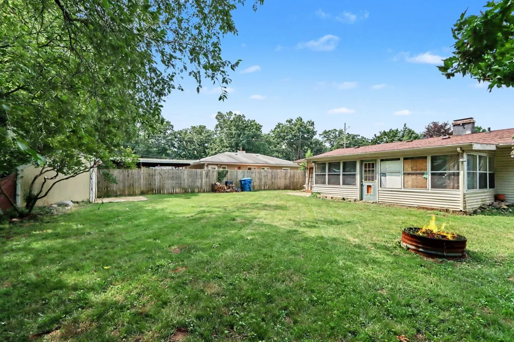 2714 Cimarron Drive Kalamazoo City, MI 49004