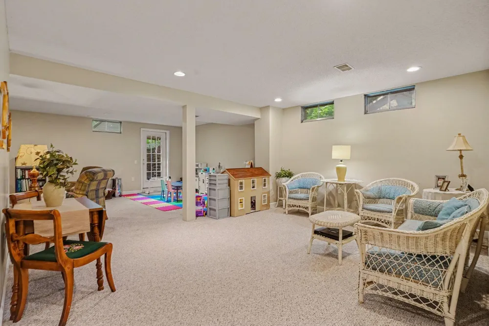 5071 Shady Creek Drive Norton Shores City, MI 49441