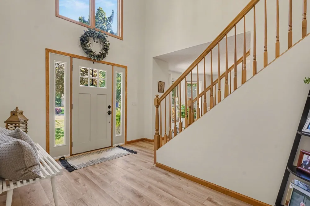5071 Shady Creek Drive Norton Shores City, MI 49441