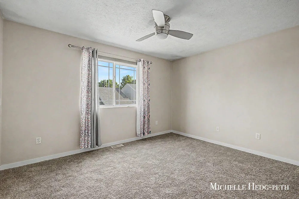 2984 Edgestone Drive #22 Georgetown Charter Township, MI 49426