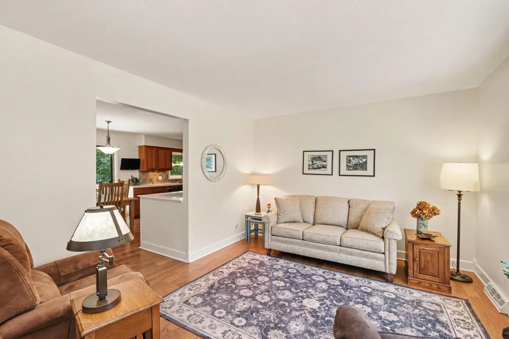 5880 Edajean Ridge Drive NE Plainfield Charter Township, MI 49321
