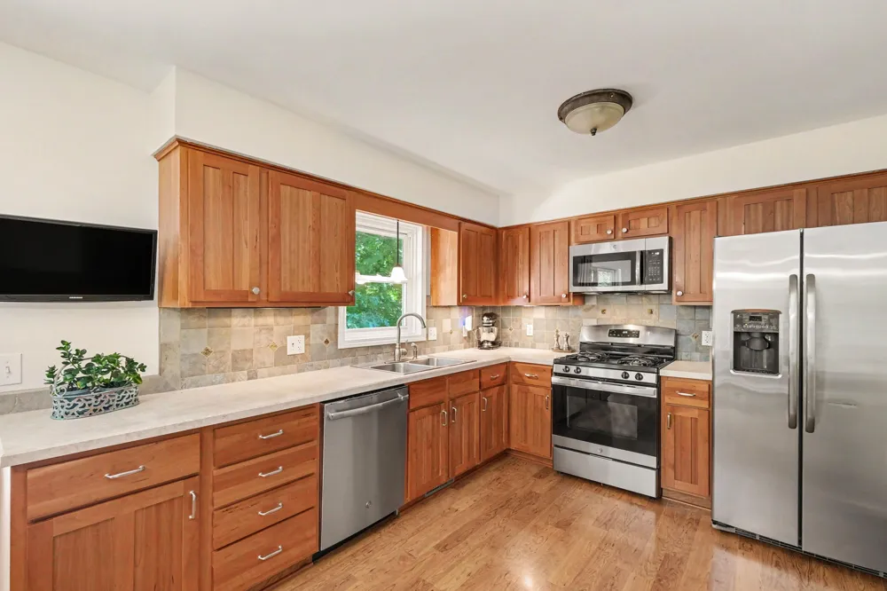 5880 Edajean Ridge Drive NE Plainfield Charter Township, MI 49321