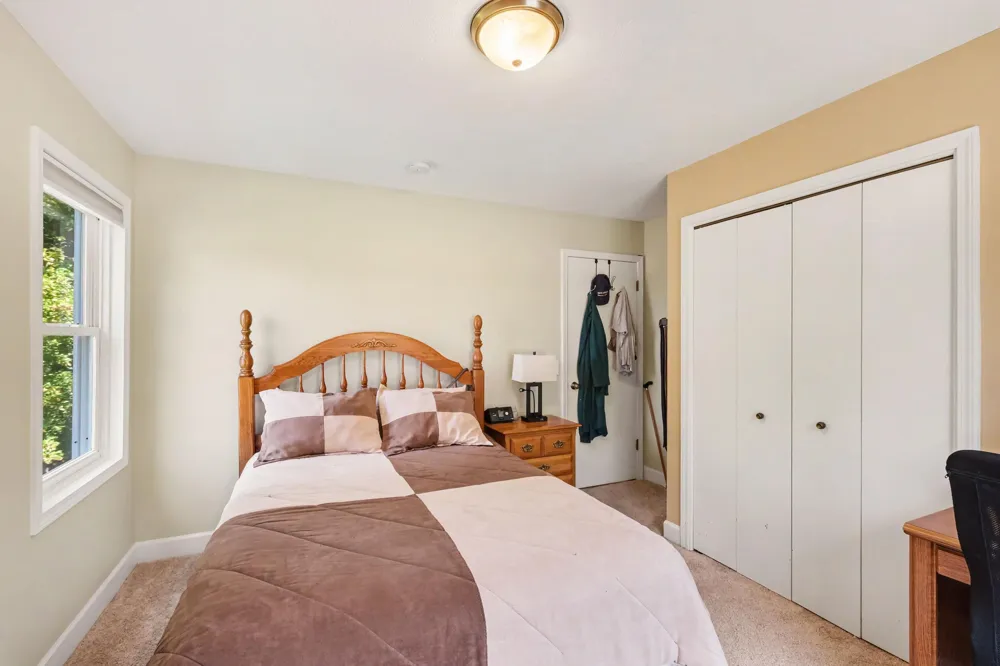 5880 Edajean Ridge Drive NE Plainfield Charter Township, MI 49321