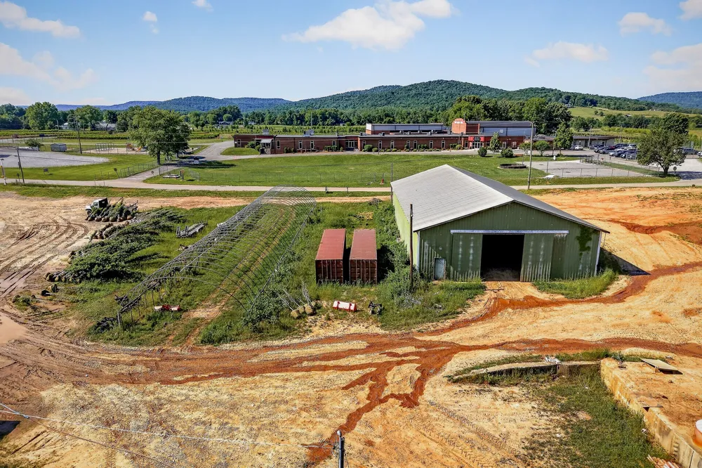 8526 Beersheba Hwy McMinnville, TN 37110
