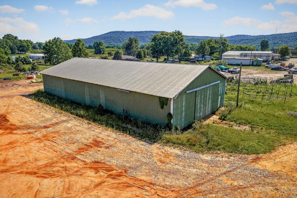 8526 Beersheba Hwy McMinnville, TN 37110