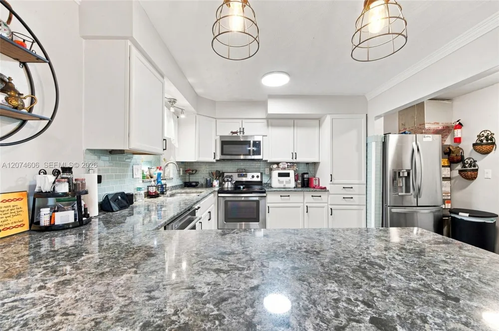 1540 NE 34th St Pompano Beach, FL 33064