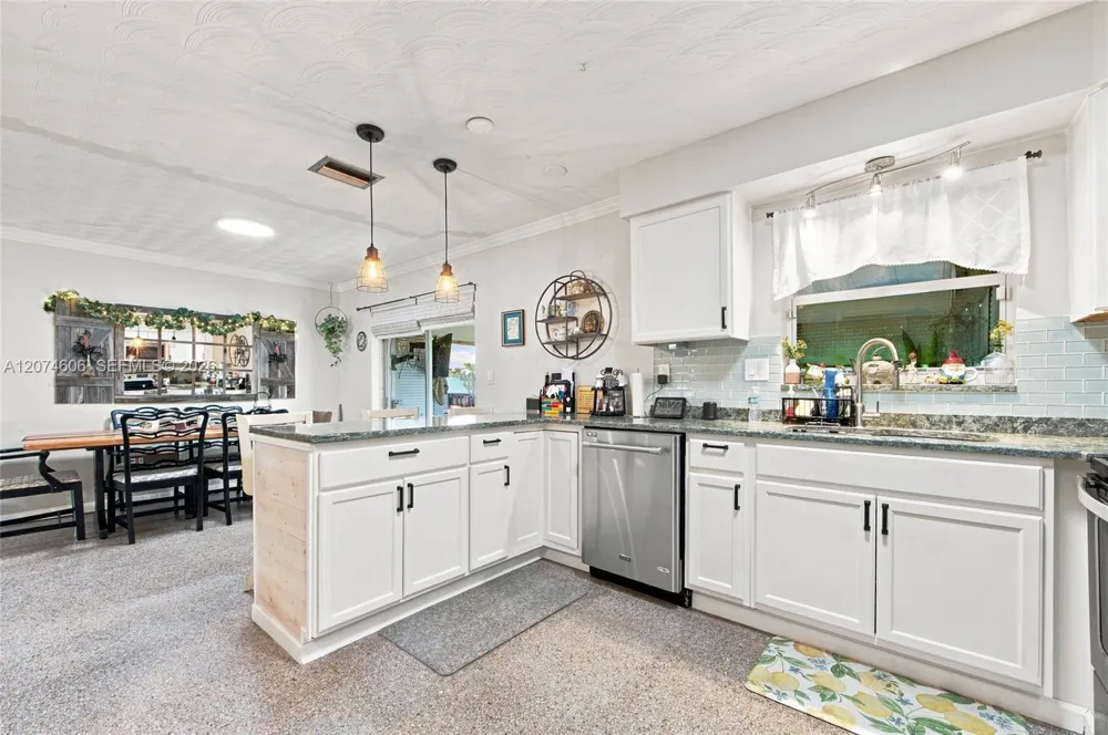1540 NE 34th St Pompano Beach, FL 33064