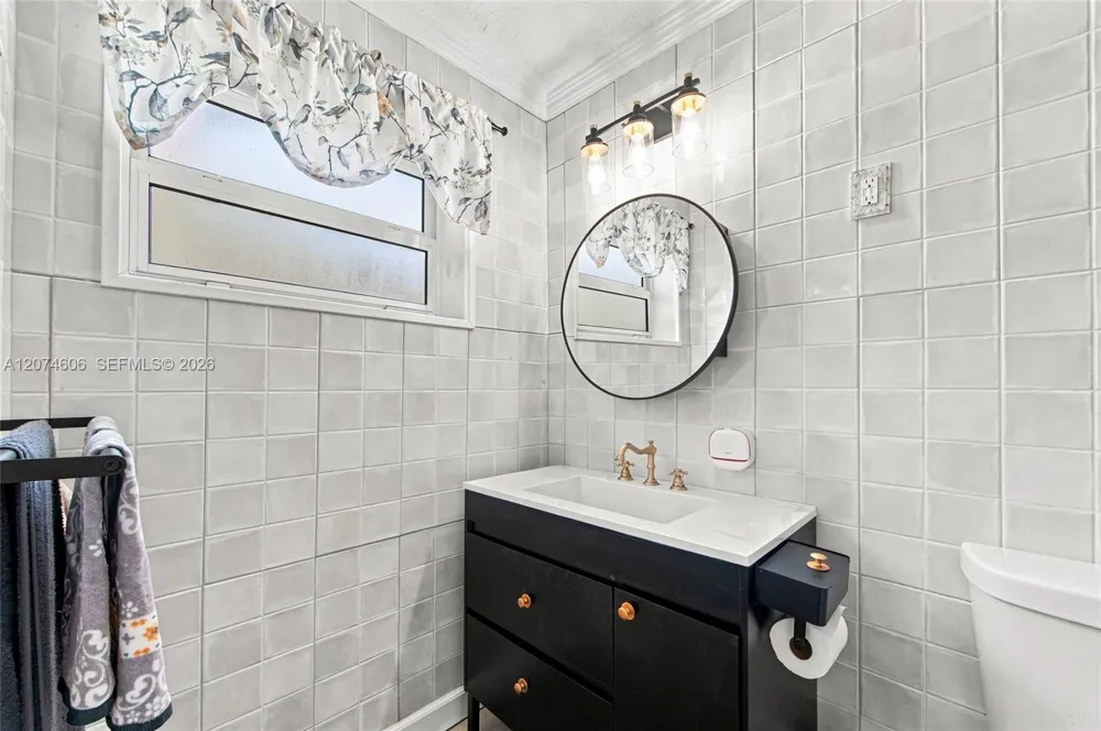 1540 NE 34th St Pompano Beach, FL 33064
