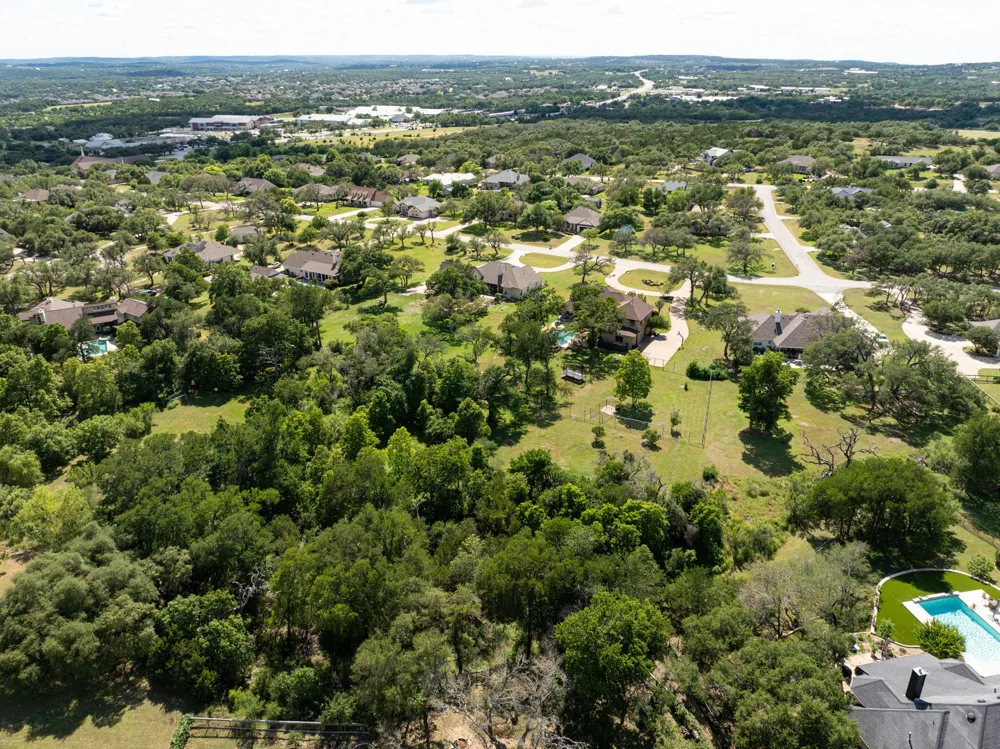 416 Shadywood Lane Dripping Springs, TX 78620