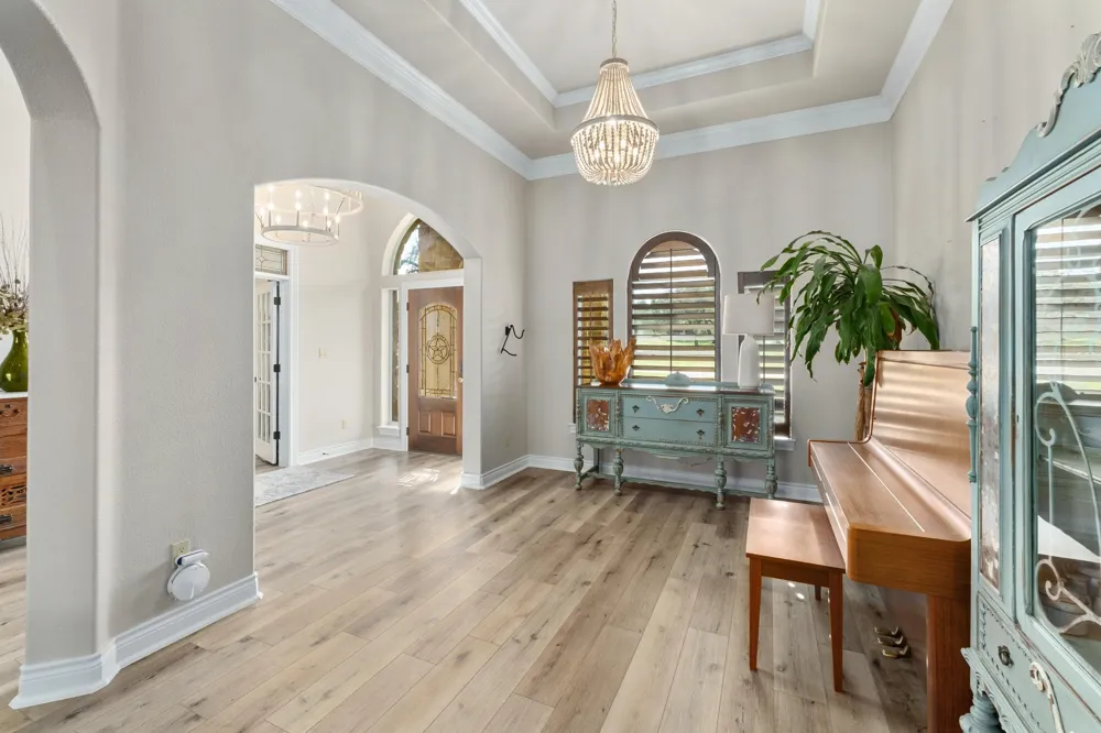 416 Shadywood Lane Dripping Springs, TX 78620