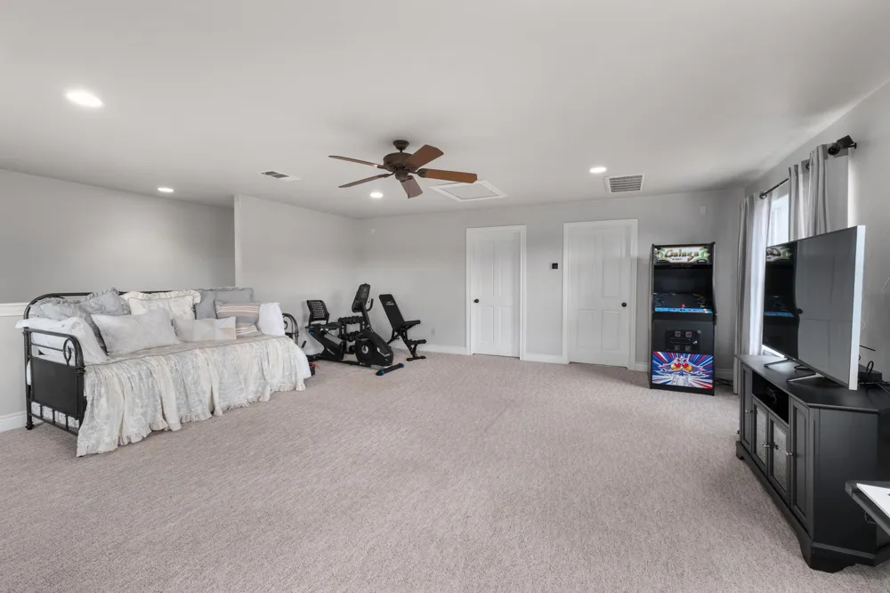 416 Shadywood Lane Dripping Springs, TX 78620
