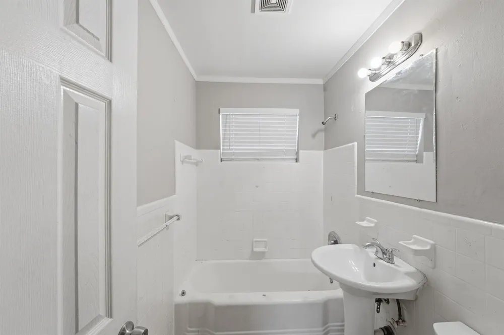 3100 SW 33rd Avenue West Park, FL 33023