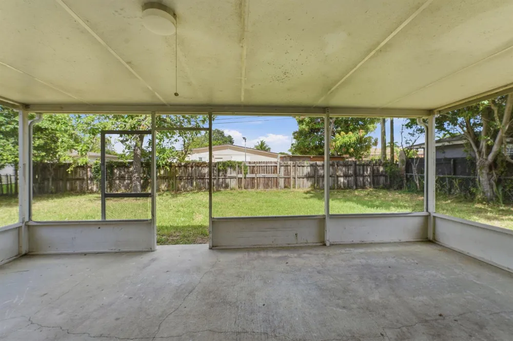 3100 SW 33rd Avenue West Park, FL 33023