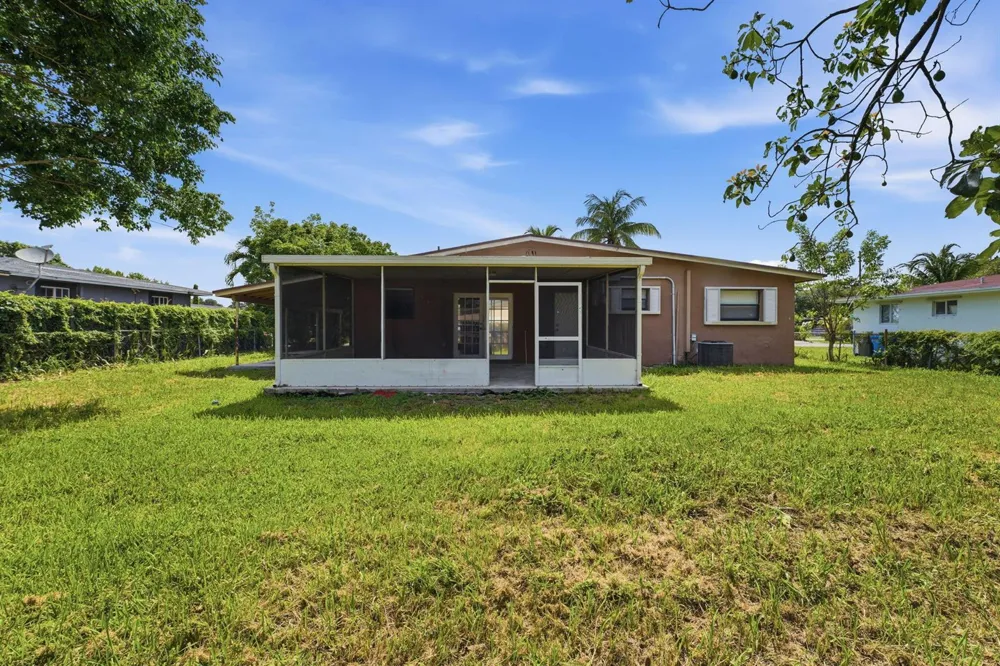 3100 SW 33rd Avenue West Park, FL 33023