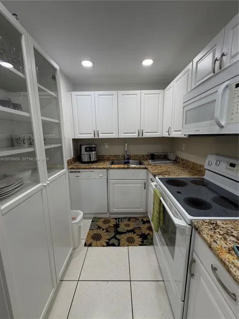 17530 NW 68th Ave #C1005