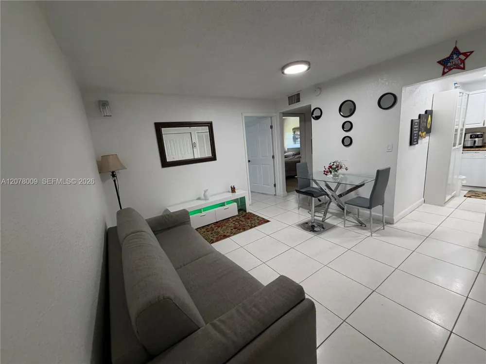 17530 NW 68th Ave #C1005 Hialeah, FL 33015