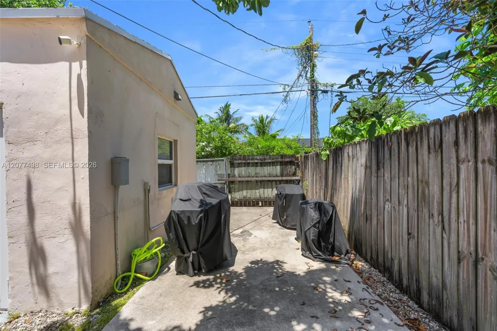 4901 NW 10th Ave #2 Miami, FL 33127