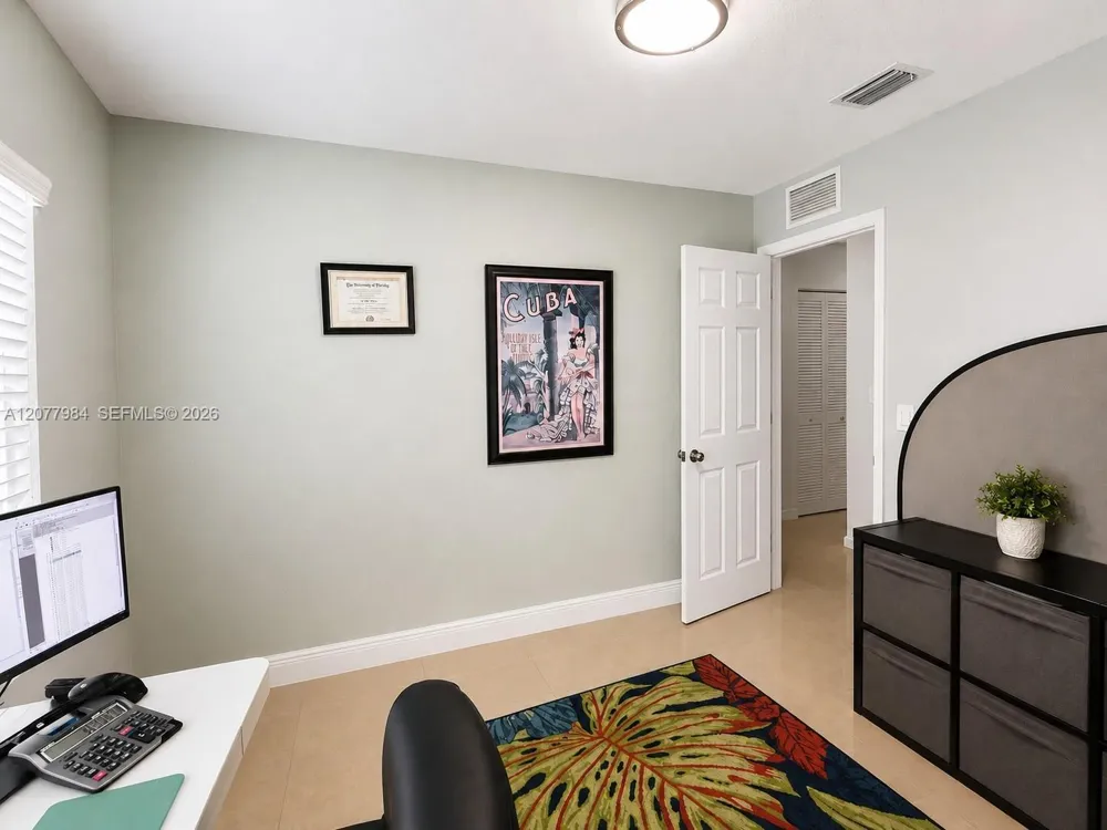 525 NW 23rd Ave Miami, FL 33125