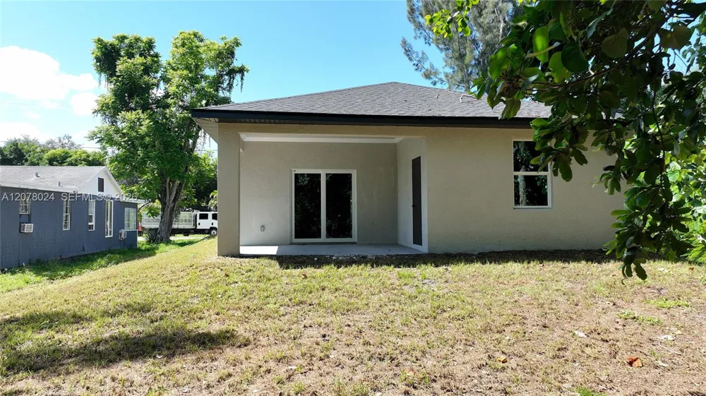 2323 Unity Ave. Fort Myers, FL 33901