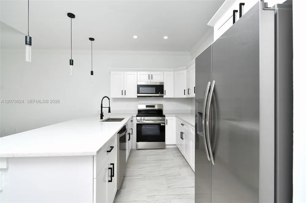 2323 Unity Ave. Fort Myers, FL 33901
