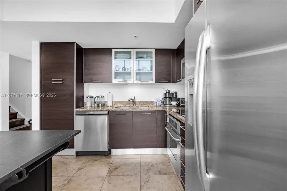 41 SE 5th St #807 Miami, FL 33131