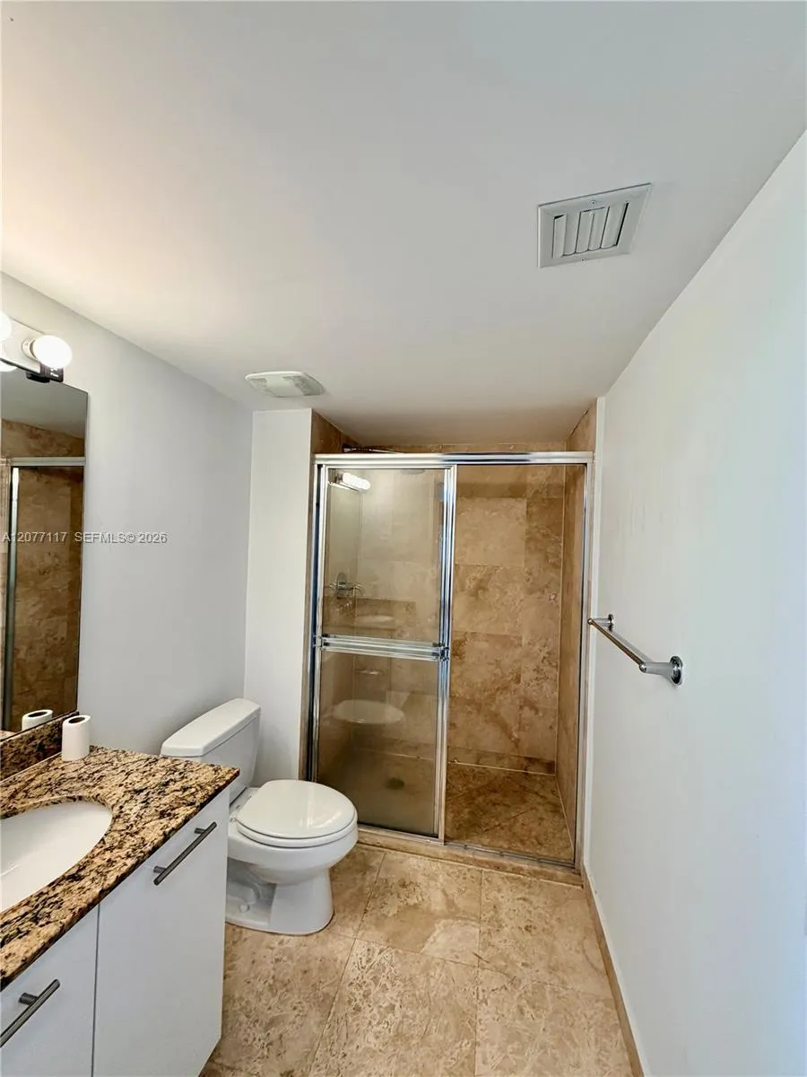41 SE 5th St #807 Miami, FL 33131