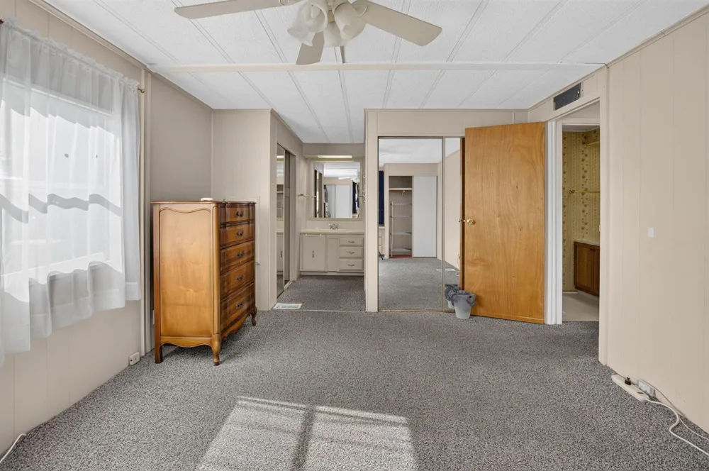 39019 GAYLE BAY Boynton Beach, FL 33436