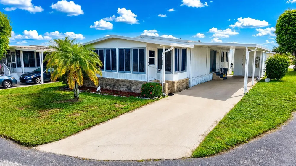 39019 GAYLE BAY Boynton Beach, FL 33436