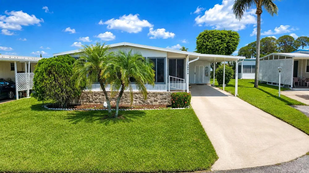 39019 GAYLE BAY Boynton Beach, FL 33436