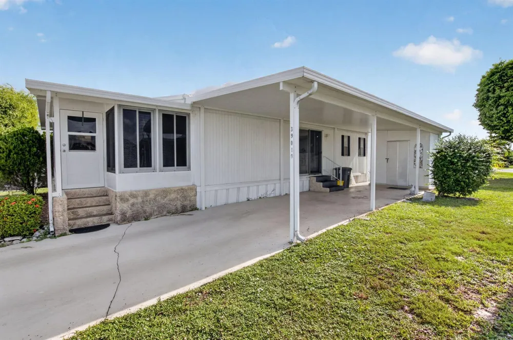 39019 GAYLE BAY Boynton Beach, FL 33436