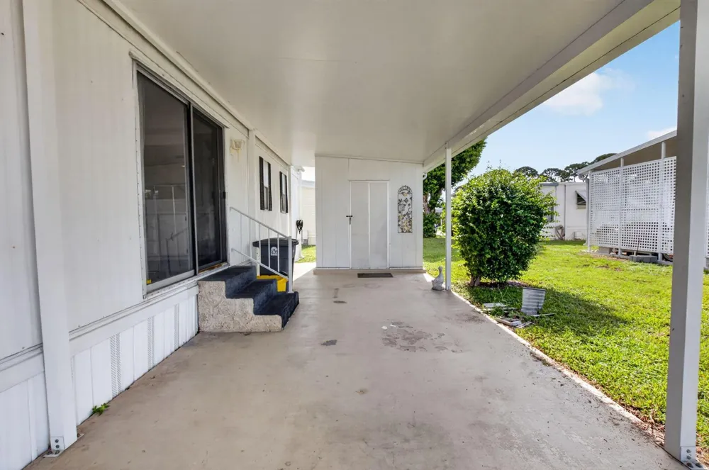 39019 GAYLE BAY Boynton Beach, FL 33436