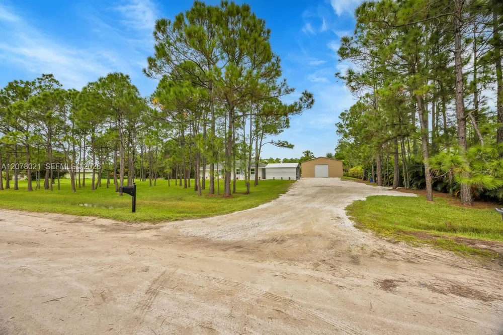 17107 84th Ct N Loxahatchee, FL 33470