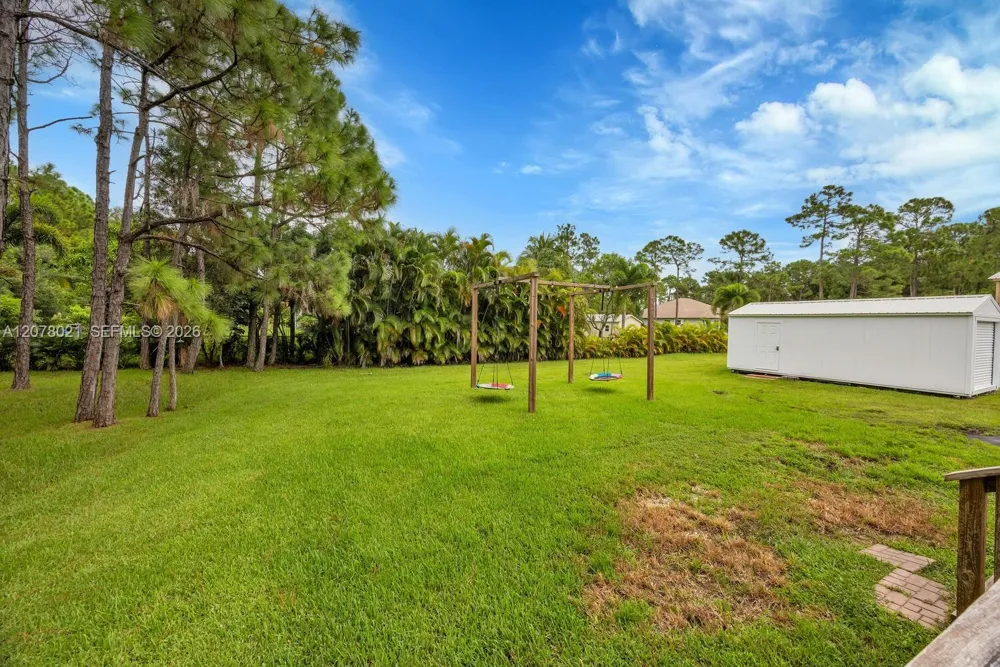 17107 84th Ct N Loxahatchee, FL 33470