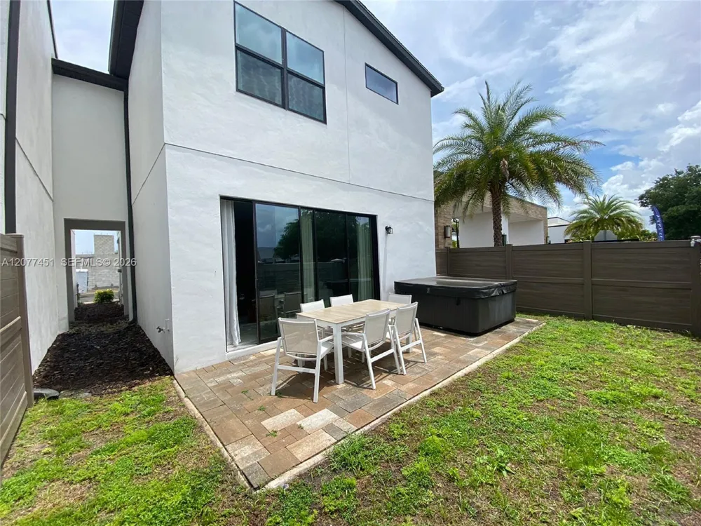 168 VILLA DOMANI CIR Other City - In The State Of Florida, FL 33896