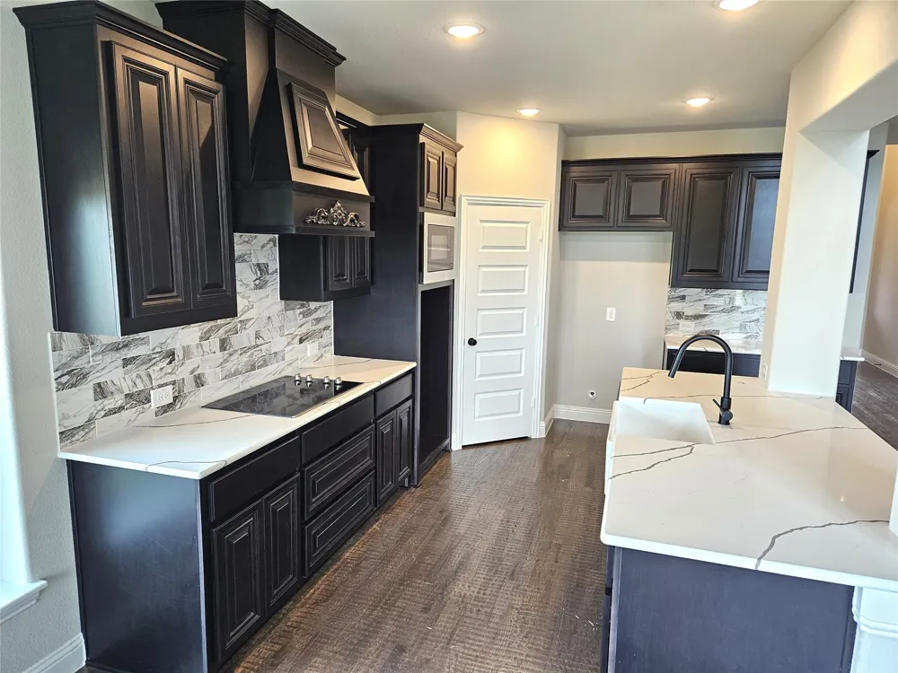 2705 Silo Lane Van Alstyne, TX 75495