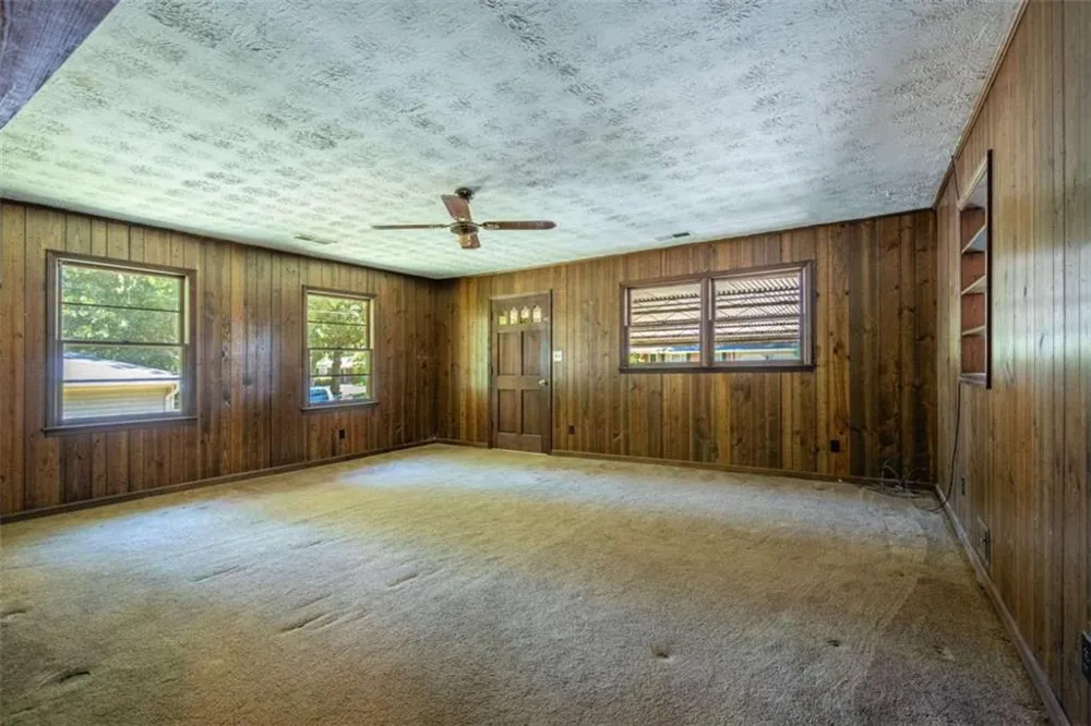 3732 Debbie Lane Powder Springs, GA 30127