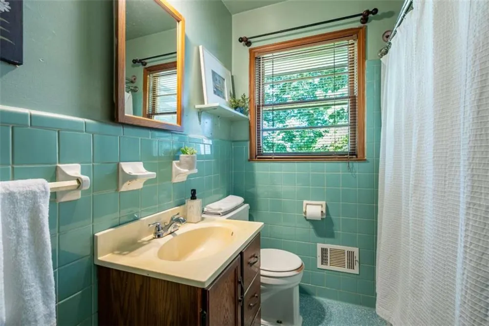 3732 Debbie Lane Powder Springs, GA 30127