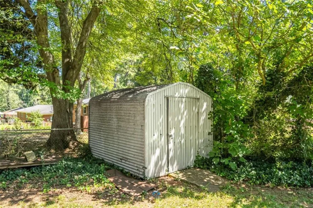3732 Debbie Lane Powder Springs, GA 30127